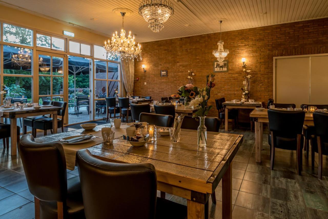 Hotel-Restaurant Van Der Weijde Noordgouwe Esterno foto